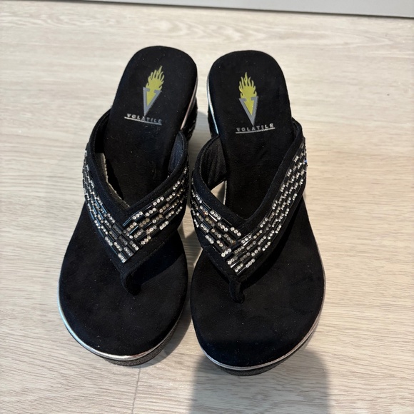 Volatile Carilla Wedge Sandal - Picture 1 of 4